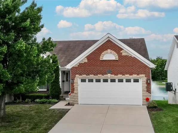 752 River Glen Dr, O'Fallon, MO 63368