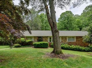 118 Woodhaven Dr, Hendersonville, NC 28739