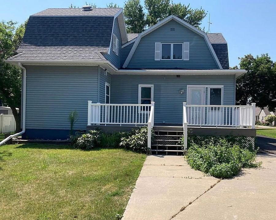 2nd image of 441 5th St