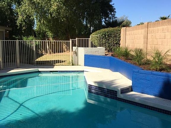 4th image of 6414 E Beverly Ln