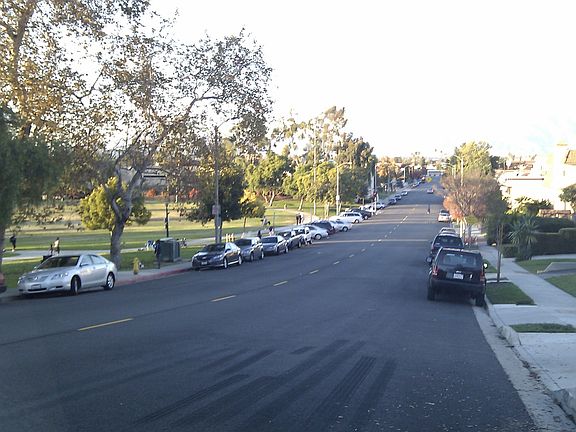 2nd image of 424 S Ramona Ave