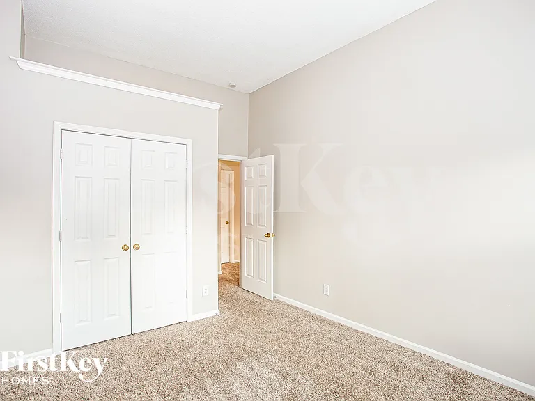7031 Reedy Creek Rd — Photo 15