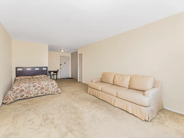 5900 Arlington Avenue image 6 of 20