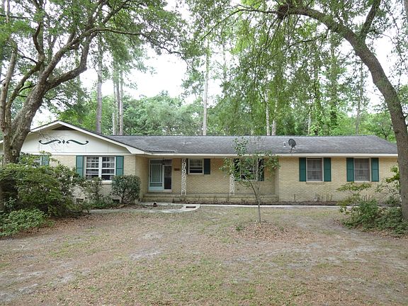 2nd image of 200 Chucker Dr