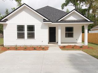 50 Comanche Trl, Crawfordville, FL 32327