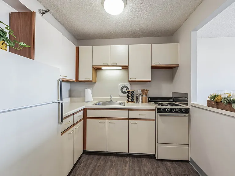 Legacy Crossings Apartment Living — Photo 27