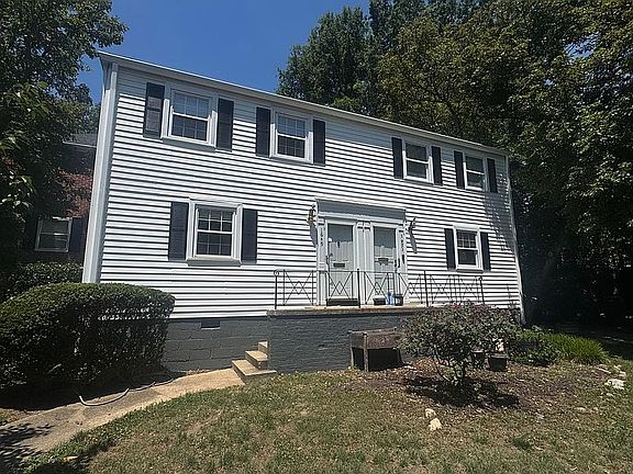 2nd image of 1649 Sutton Dr