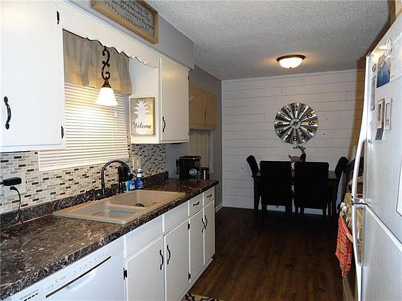 2nd image of 2517 NW Camelot Pl