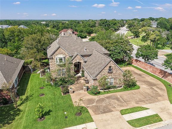 2nd image of 9200 Brookwater Cir