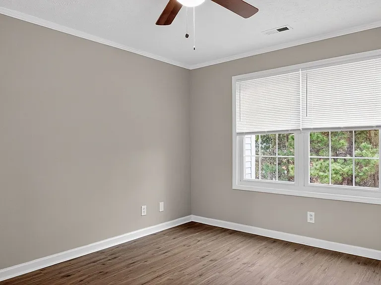 295 Warton Ln #8 — Photo 9