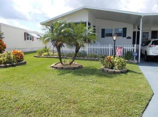 933 Jacaranda Dr, Barefoot Bay, FL 32976