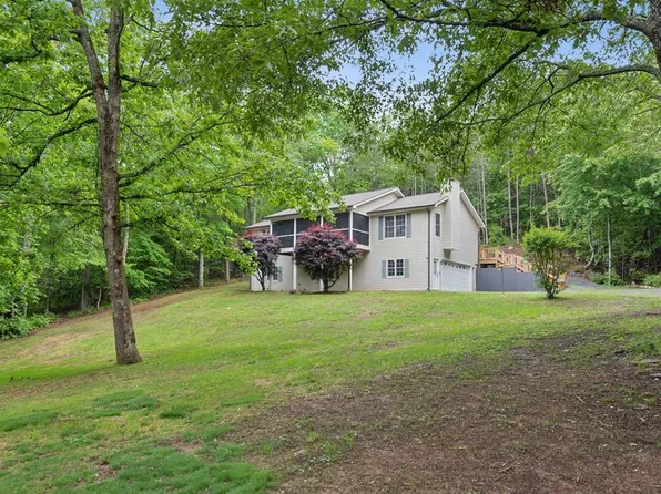 111 Piney Woods Dr, Ellijay, GA 30536