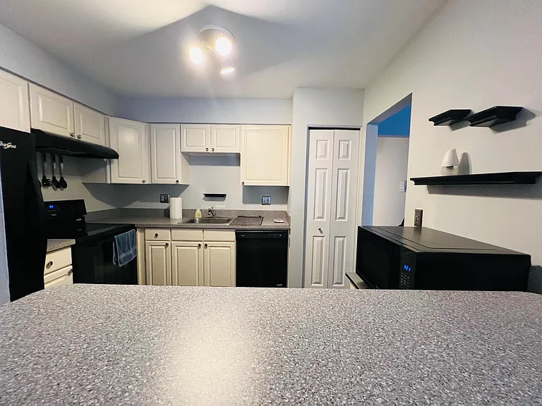 7640 Woodview St #2 — Photo 9