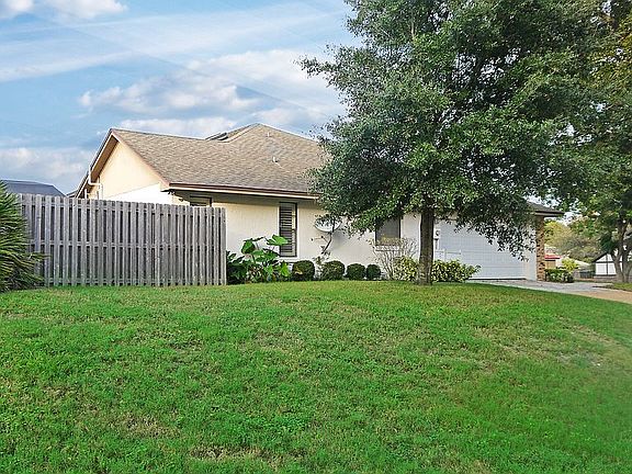 5th image of 6806 Kara Ct