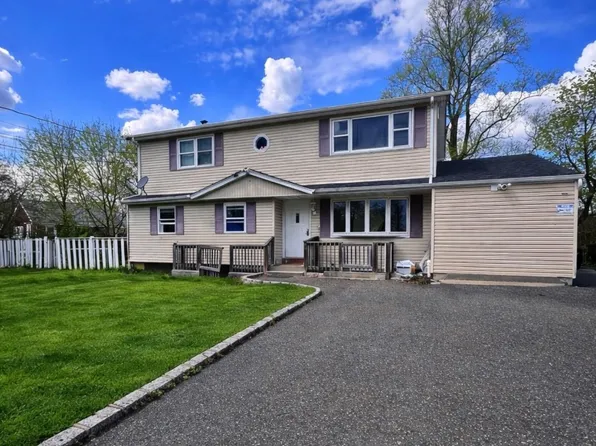 69 Commercial Boulevard, Central Islip, NY 11722