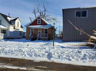 1029 10th St SW, Cedar Rapids, IA 52404