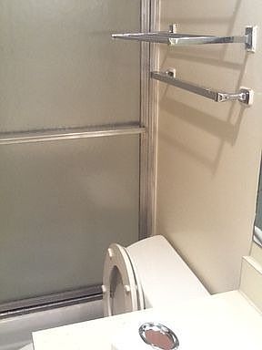 5th image of 1486 Neil Ave APT A