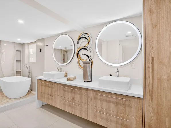 7233 Promenade Dr, Boca Raton, FL