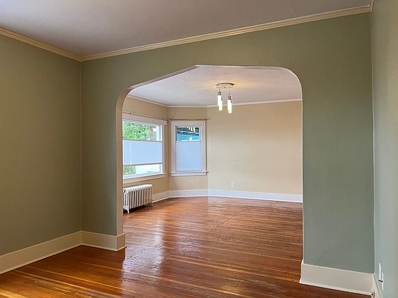 3rd image of 412 John Adams St APT 1
