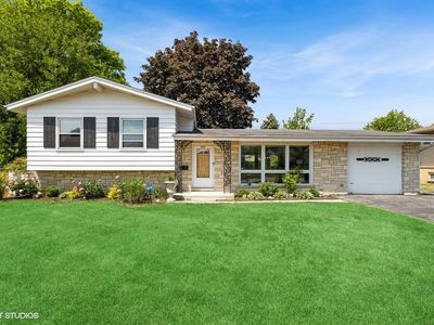 5614 N Manor Ln, Chicago, IL, 60631