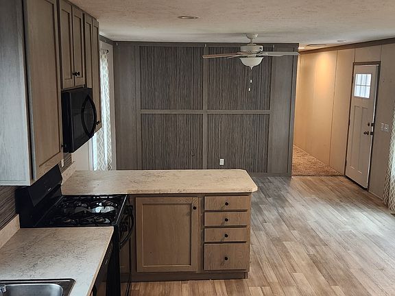 2nd image of 2437 Pajot Rd #69