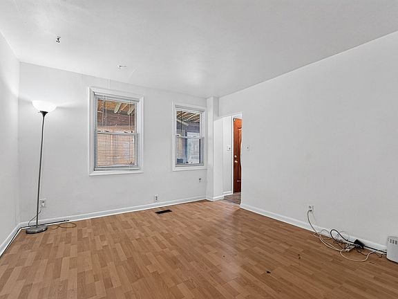 5th image of 4929 Brookwood Rd