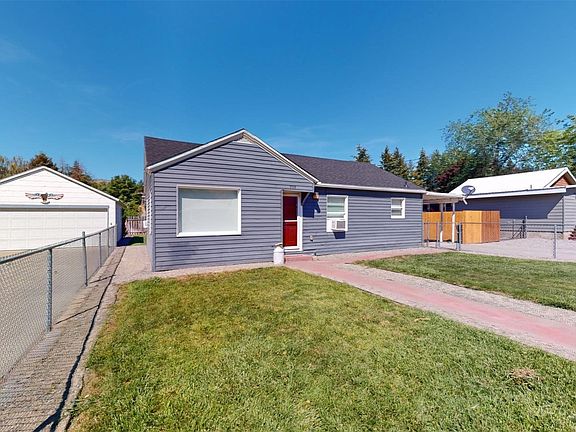 3rd image of 908 2nd Avenue S