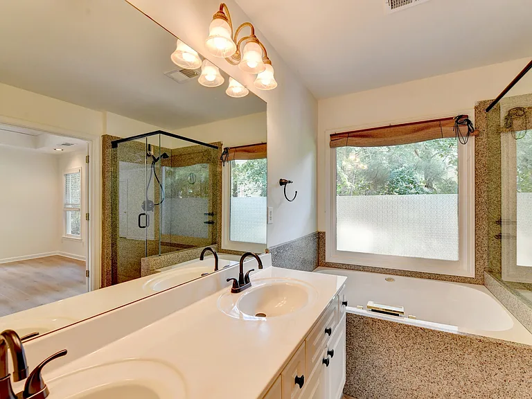 873 Red Rock Ct — Photo 35