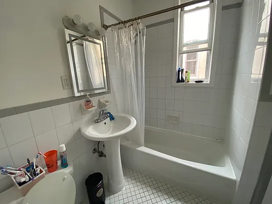 Rented by Modern Spaces | media 18