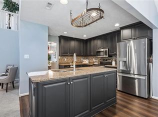 962 Heathland Dr, Newport News, VA 23602