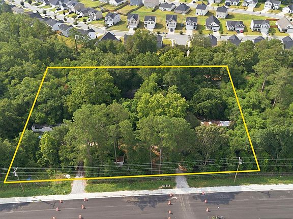 2nd image of 3644 Leesburg Rd
