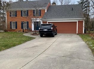 5304 Century Ct, Fort Wayne, IN 46807