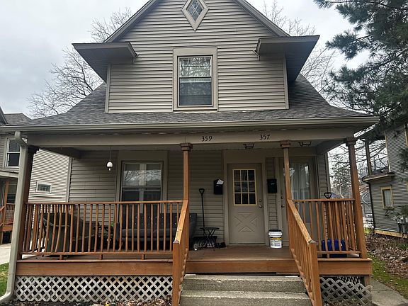 3rd image of 357 Woodmere Ave SE