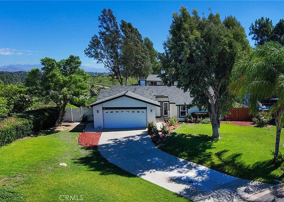1st image of 42506 Verdadero Pl
