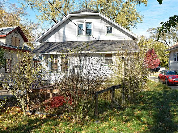 5th image of 104 E 21st St