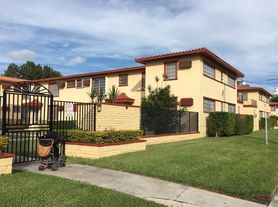 631 SW 11th St, Miami, FL