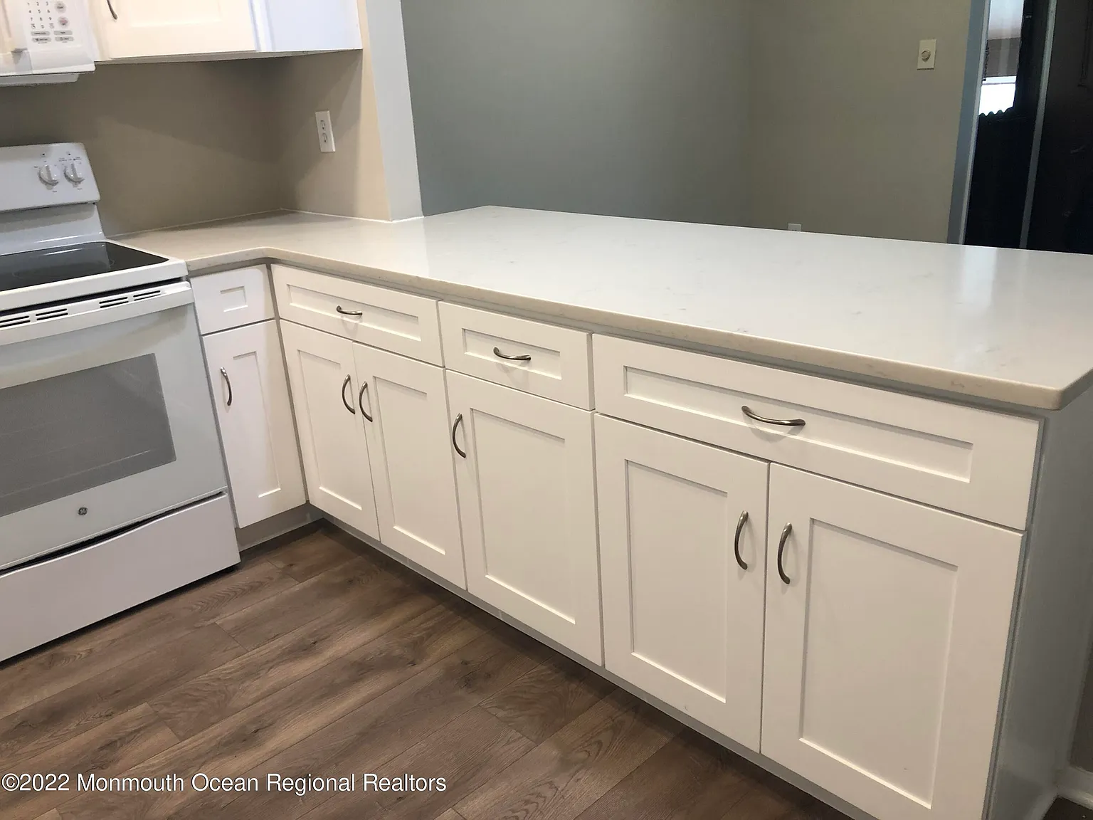 2 bed, 999 sqft, $2,050 — Photo 4