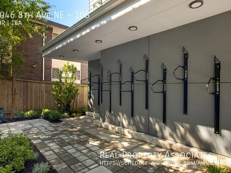 4046 8th Ave NE #108 — Photo 9