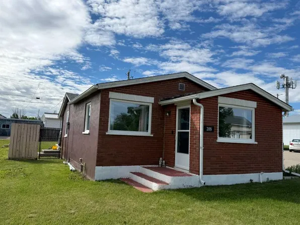 209 NW 1st St N, Vulcan, AB T0L 2B0