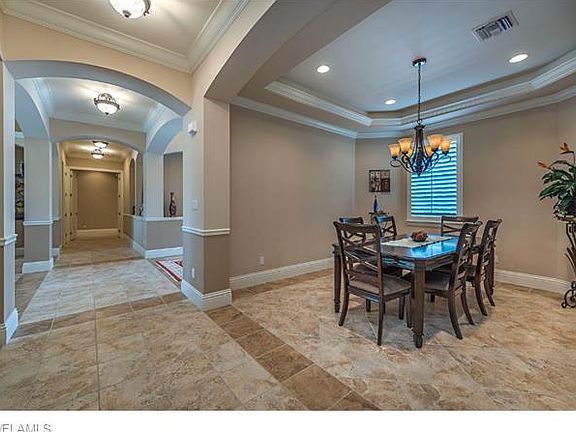 4th image of 202 Dolphin Cove Ct
