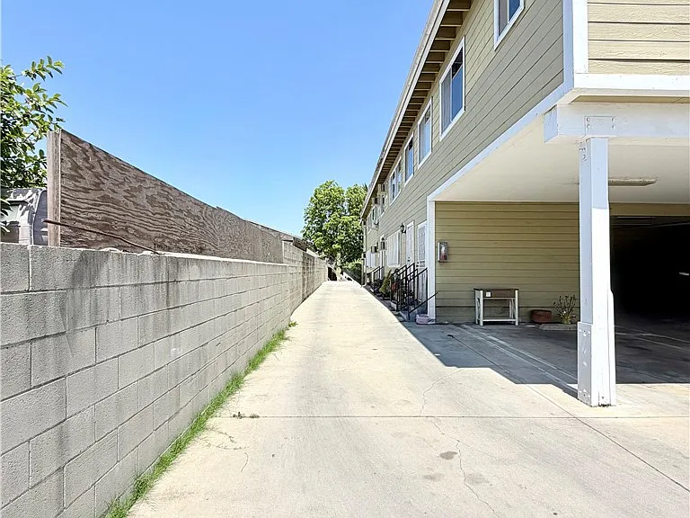 3250 Andrita St #7 — Photo 21