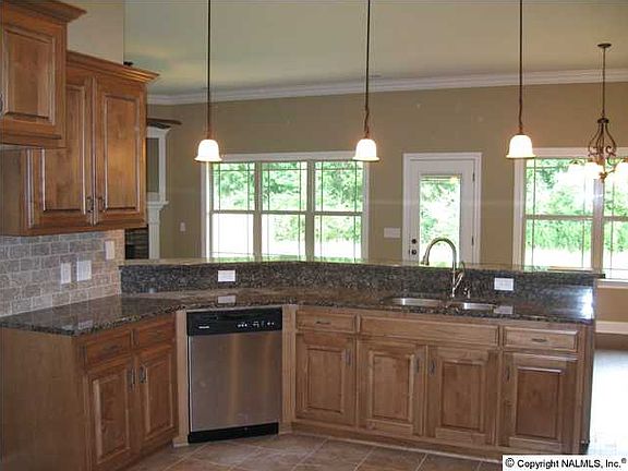 4th image of 108 Wolf Creek Trl SW