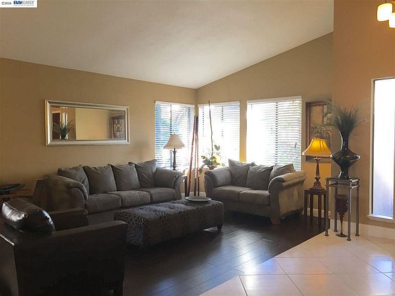 4th image of 4987 Fontanelle Pl