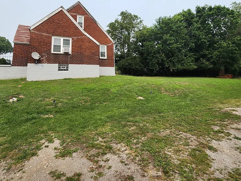 824 Oak St — Photo 27