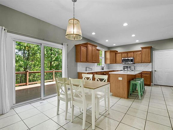 4th image of 1335 Gerber Woods Dr