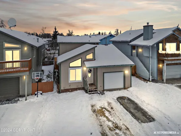5431 New Smyrna Cir, Anchorage, AK 99508