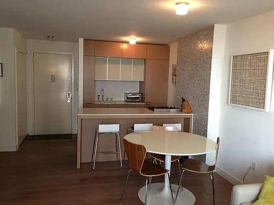 Sold by Real Direct | media 17