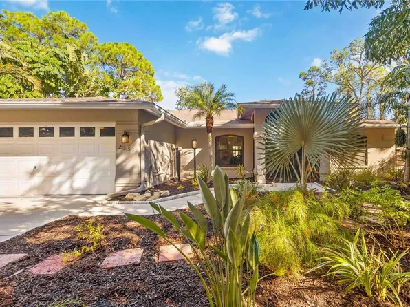 2351 Greendale Dr, Sarasota, FL 34232