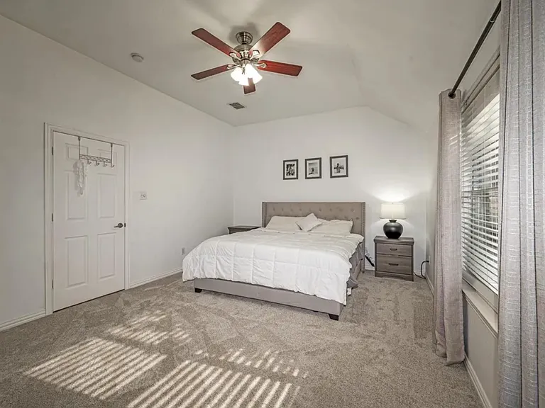 8309 Green Ash Dr — Photo 26