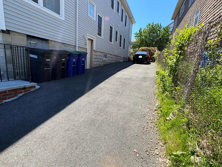 87 Ten Hills Rd — Photo 16